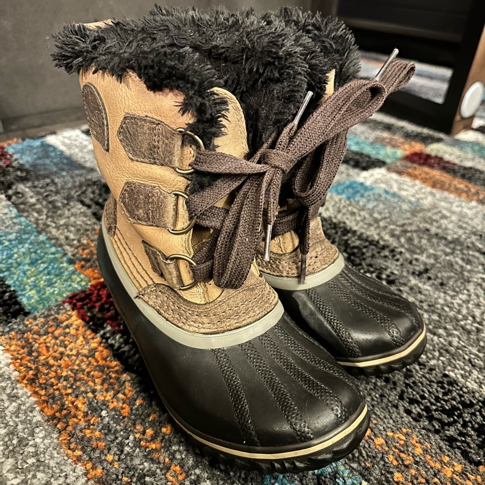 Sorel ladies size 5